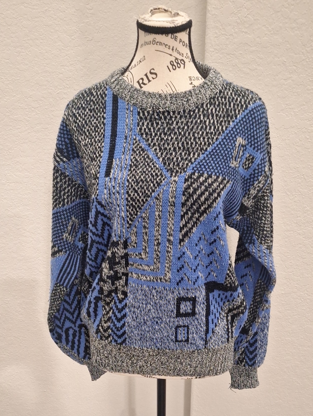 Vintage Jon1e Geometric Chunky Knit Sweater Black & Blue Size Medium